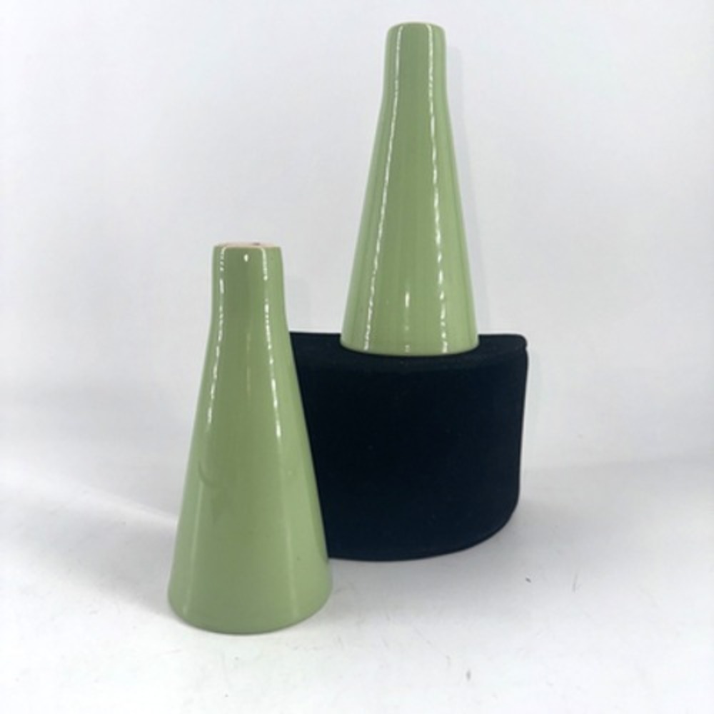 Mid Century Modern Avacado Mint Ceramic Salt & Pepper Shakers Tapered Vintage